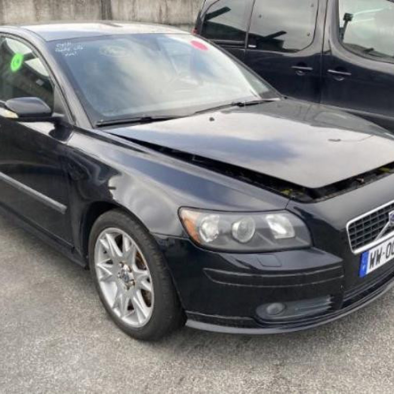 Pare choc arriere VOLVO S 40 2 Photo n°8