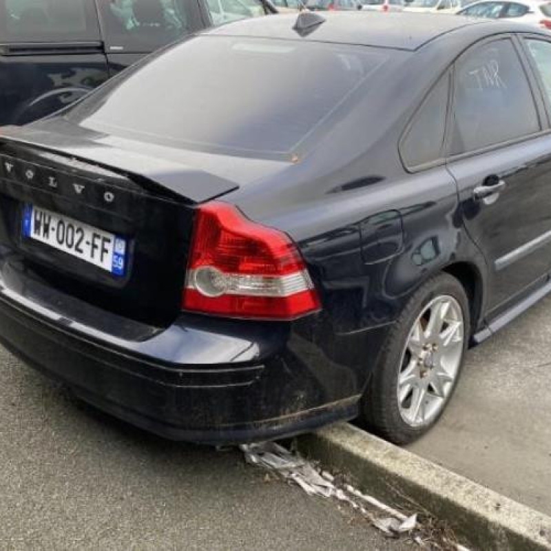 Pare choc arriere VOLVO S 40 2 Photo n°9