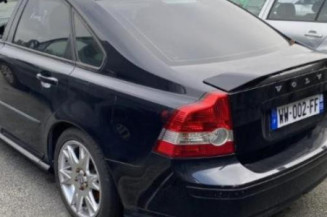 Pare choc arriere VOLVO S 40 2