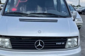 Optique avant secondaire droit (feux)(clignotant) MERCEDES VITO 638