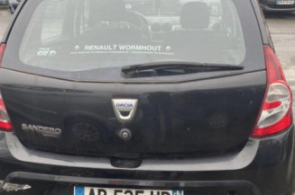 DACIA SANDERO 1 1.4i - 8V