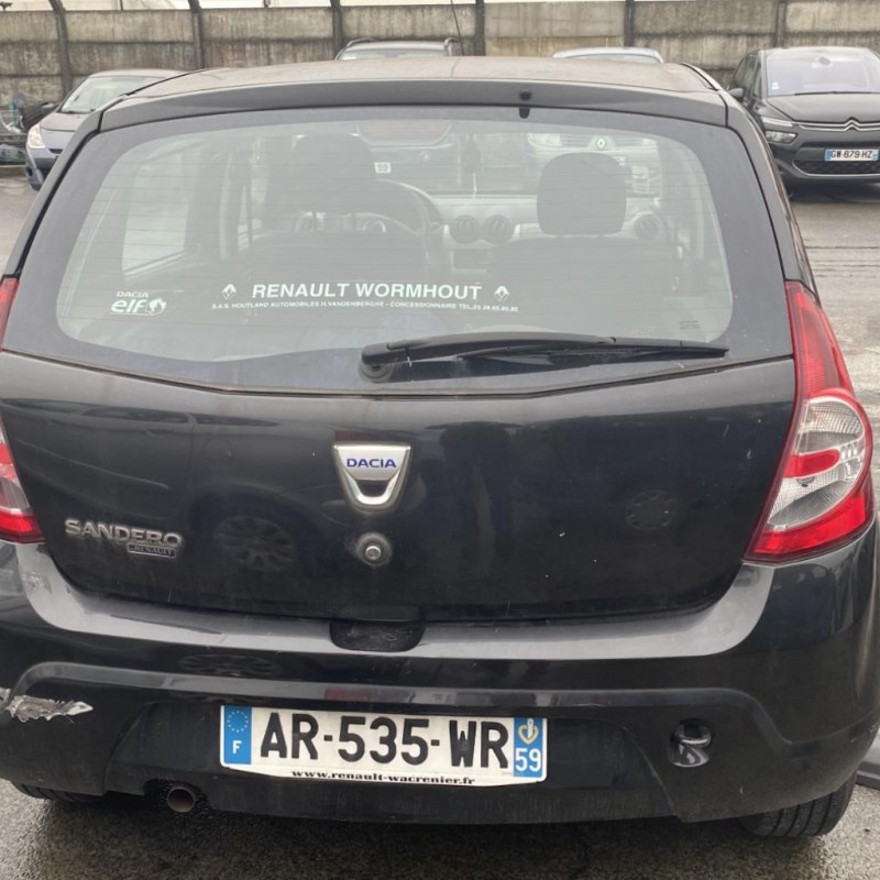 DACIA SANDERO 1 1.4i - 8V Photo n°16