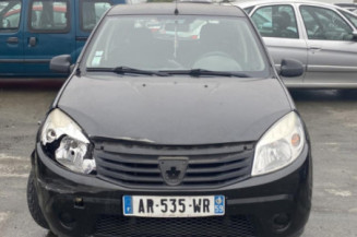 DACIA SANDERO 1 1.4i - 8V