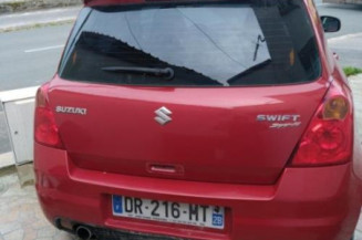 Custode arriere droit SUZUKI SWIFT 3