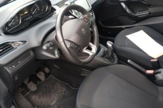 PEUGEOT 208 1 PHASE 2 1.2 VTI - 12V