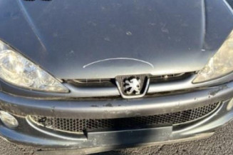 Pare choc arriere PEUGEOT 206