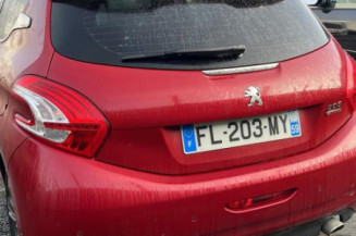 Pare boue arriere gauche PEUGEOT 208 1