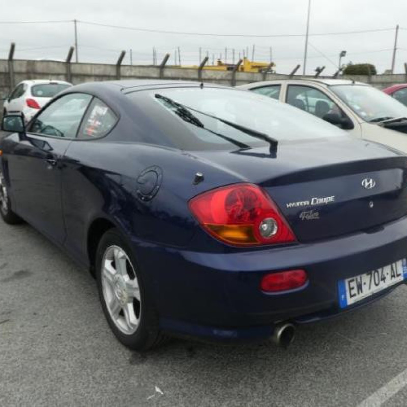 Pare choc arriere HYUNDAI COUPE 2 Photo n°10