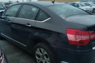 Pare boue avant droit CITROEN C5 2