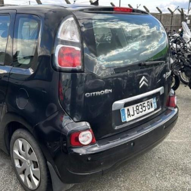 Pare boue avant droit CITROEN C3 PICASSO Photo n°11