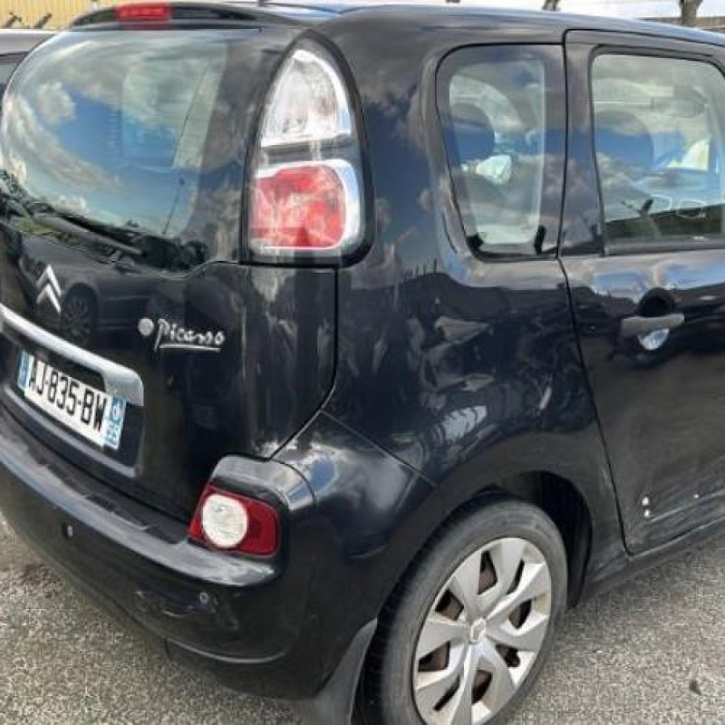 Pare boue avant gauche CITROEN C3 PICASSO Photo n°12