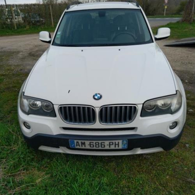 Pare boue avant droit BMW X3 E83 Photo n°5