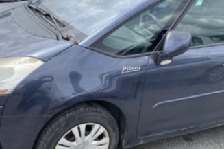 Pare boue avant gauche CITROEN C4 GRAND PICASSO 1