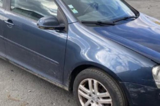 Pare boue avant droit VOLKSWAGEN GOLF 5