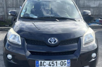 Pare boue avant gauche TOYOTA URBAN CRUISER