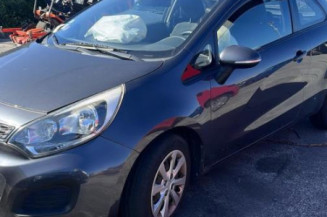 Pare boue avant gauche KIA RIO 3