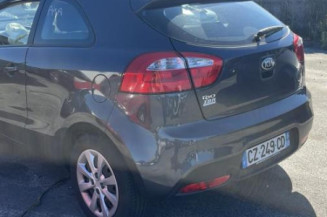 Pare boue avant gauche KIA RIO 3