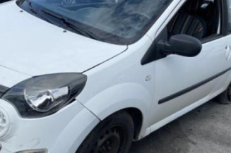 Pare boue avant gauche RENAULT TWINGO 2