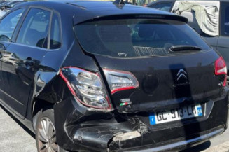 Pare boue avant gauche CITROEN C4 2