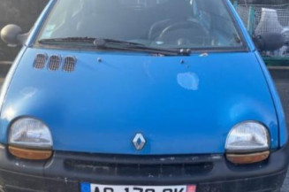 Pare choc arriere RENAULT TWINGO 1