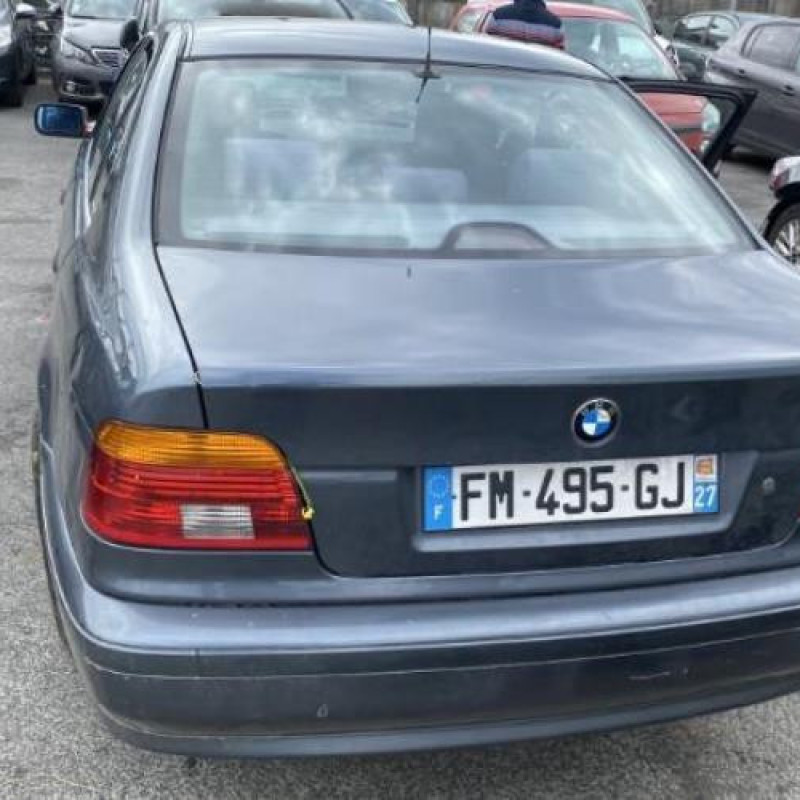 Vitre arriere droit BMW SERIE 5 E39 Photo n°13