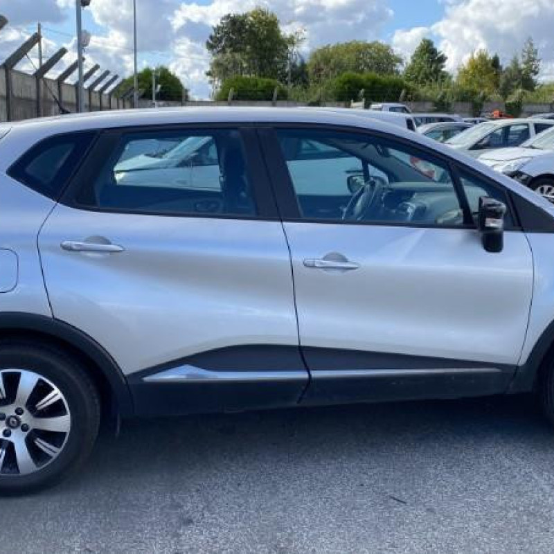 RENAULT CAPTUR 1 PHASE 2 0.9i - 12V TURBO TCE 90 Photo n°9