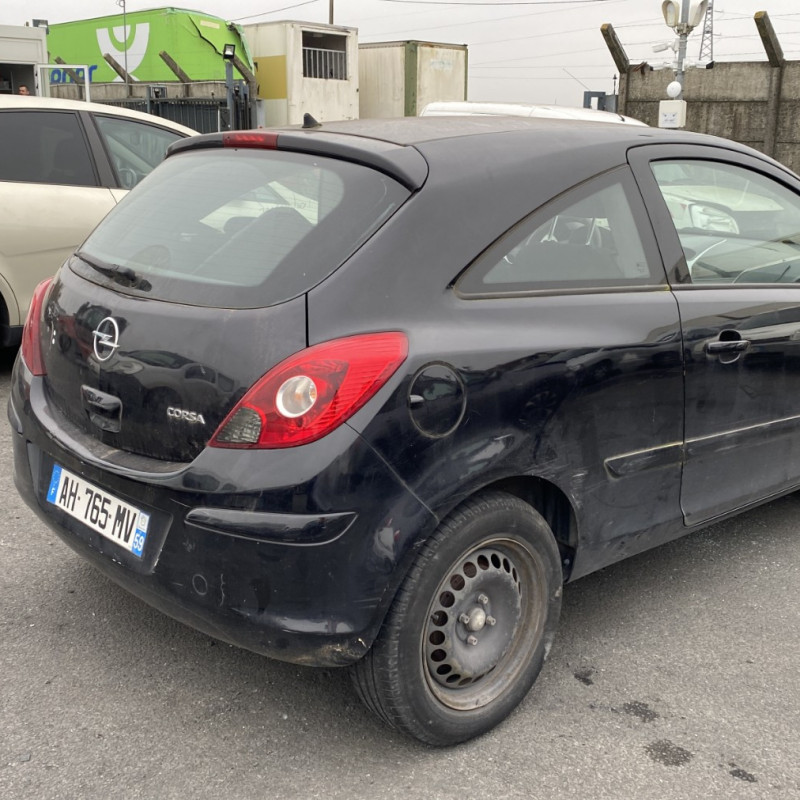 OPEL CORSA D PHASE 1 1.4i - 16V Photo n°3