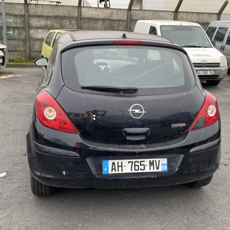 OPEL CORSA D PHASE 1 1.4i - 16V Photo n°5