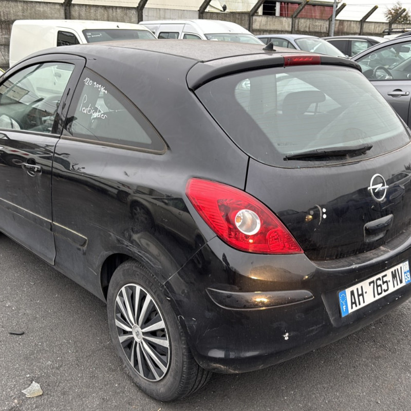 OPEL CORSA D PHASE 1 1.4i - 16V Photo n°15