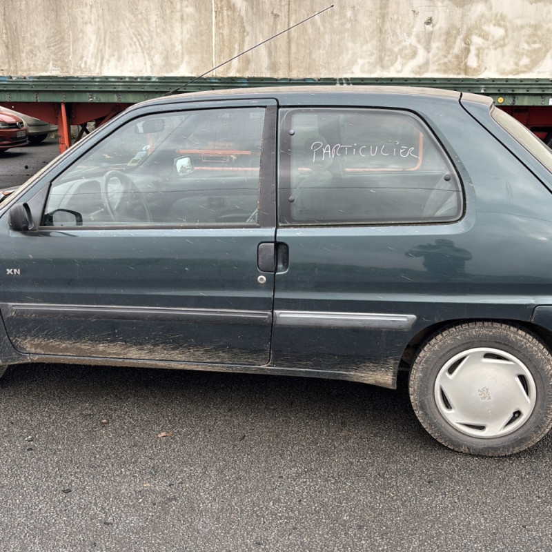 PEUGEOT 106 PHASE 2 1.1i - 8V Photo n°7