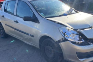 Custode arriere droit (porte) RENAULT CLIO 3