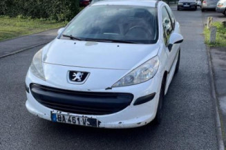 Pare choc arriere PEUGEOT 207