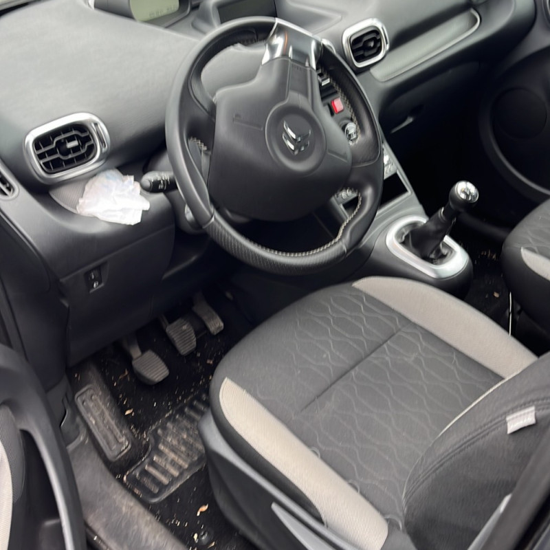 CITROEN C3 PICASSO PHASE 2 1.6 HDI - 8V TURBO Photo n°8