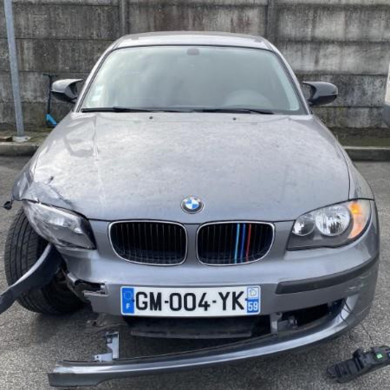 BMW SERIE 1 E87 PHASE 2 118d 2.0D - 16V TURBO Photo n°8