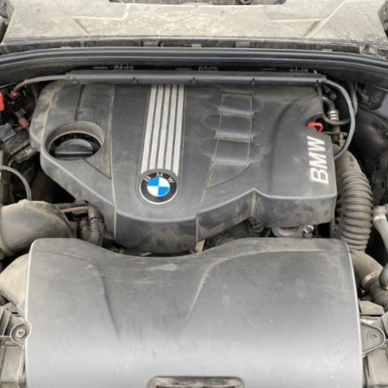 BMW SERIE 1 E87 PHASE 2 118d 2.0D - 16V TURBO Photo n°21