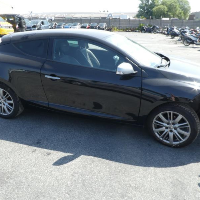 RENAULT MEGANE 3 PHASE 2 COUPE 1.5 DCI - 8V TURBO Photo n°2