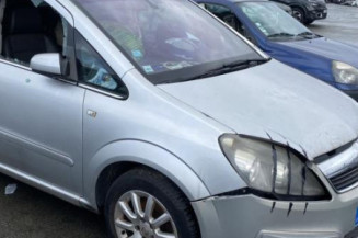 Pare choc arriere OPEL ZAFIRA B