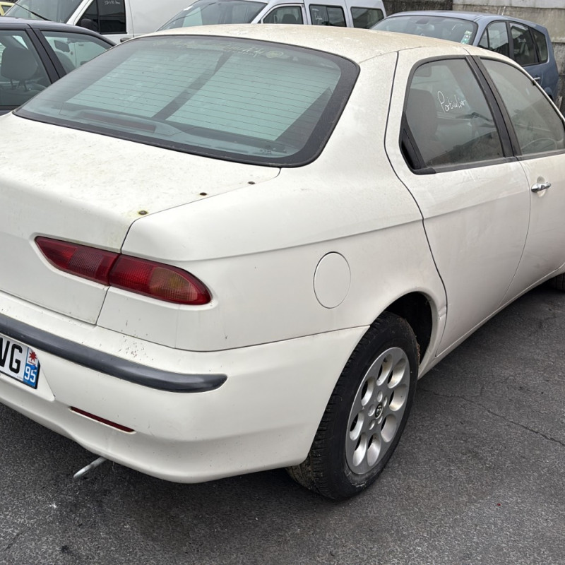 ALFA ROMEO 156 PHASE 1 1.9 JTD - 8V TURBO MULTIJET Photo n°3