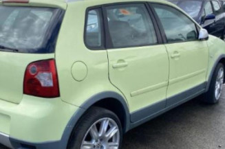 Pare choc arriere VOLKSWAGEN POLO 4