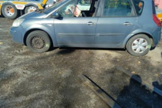 Calculateur moteur RENAULT SCENIC 2