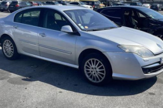 Calculateur moteur RENAULT LAGUNA 3