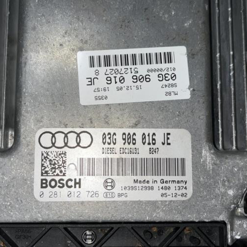 Calculateur moteur AUDI A4 2 Photo n°2