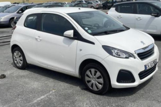 Calculateur moteur PEUGEOT 108