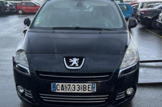 Calculateur moteur PEUGEOT 5008 1