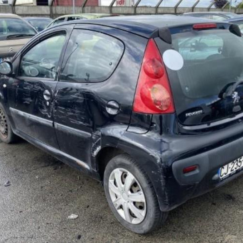 Calculateur moteur PEUGEOT 107 Photo n°8