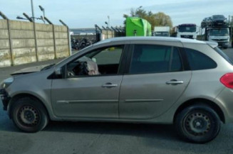 Calculateur moteur RENAULT CLIO 3