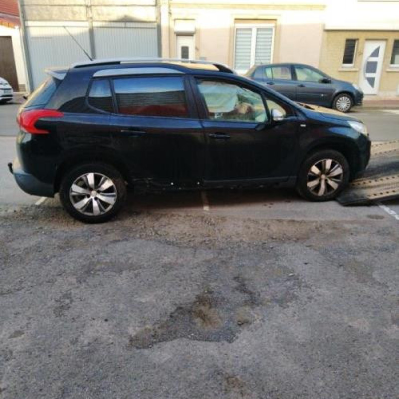 Calculateur moteur PEUGEOT 2008 1 Photo n°8