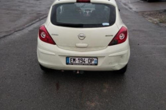 Calculateur moteur OPEL CORSA D