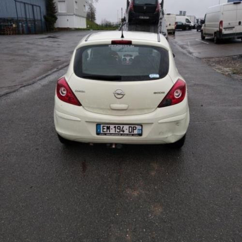 Calculateur moteur OPEL CORSA D Photo n°6