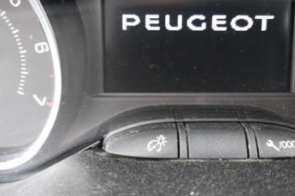 Calculateur moteur PEUGEOT 2008 1